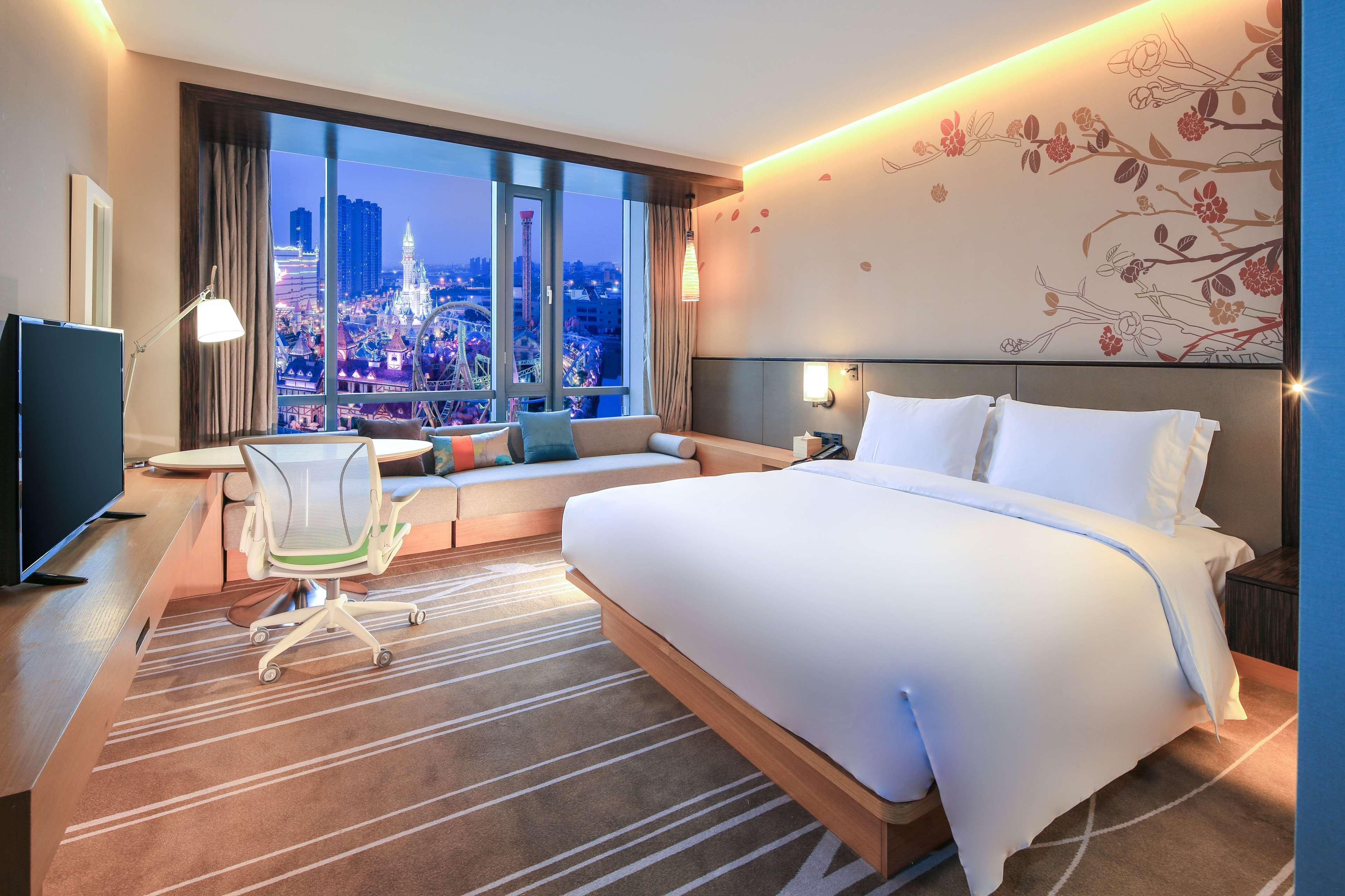 Hilton Garden Inn Ningbo Extérieur photo