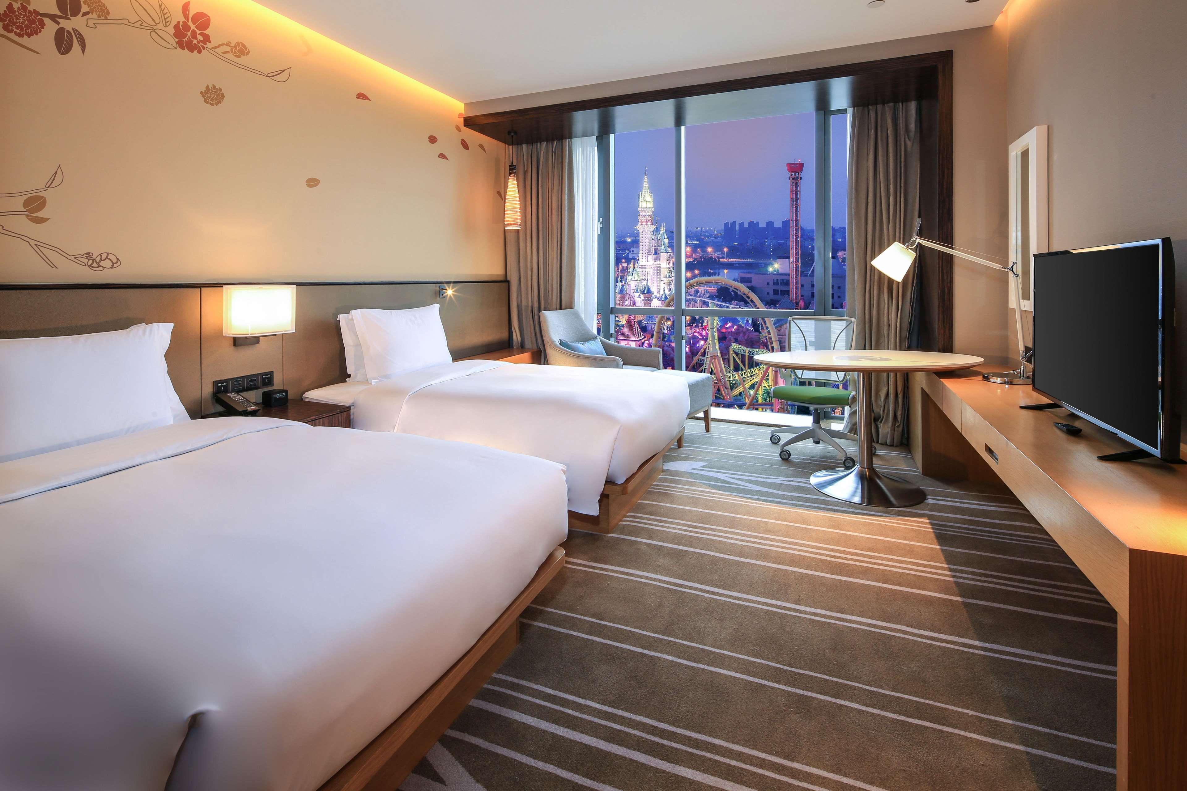 Hilton Garden Inn Ningbo Extérieur photo