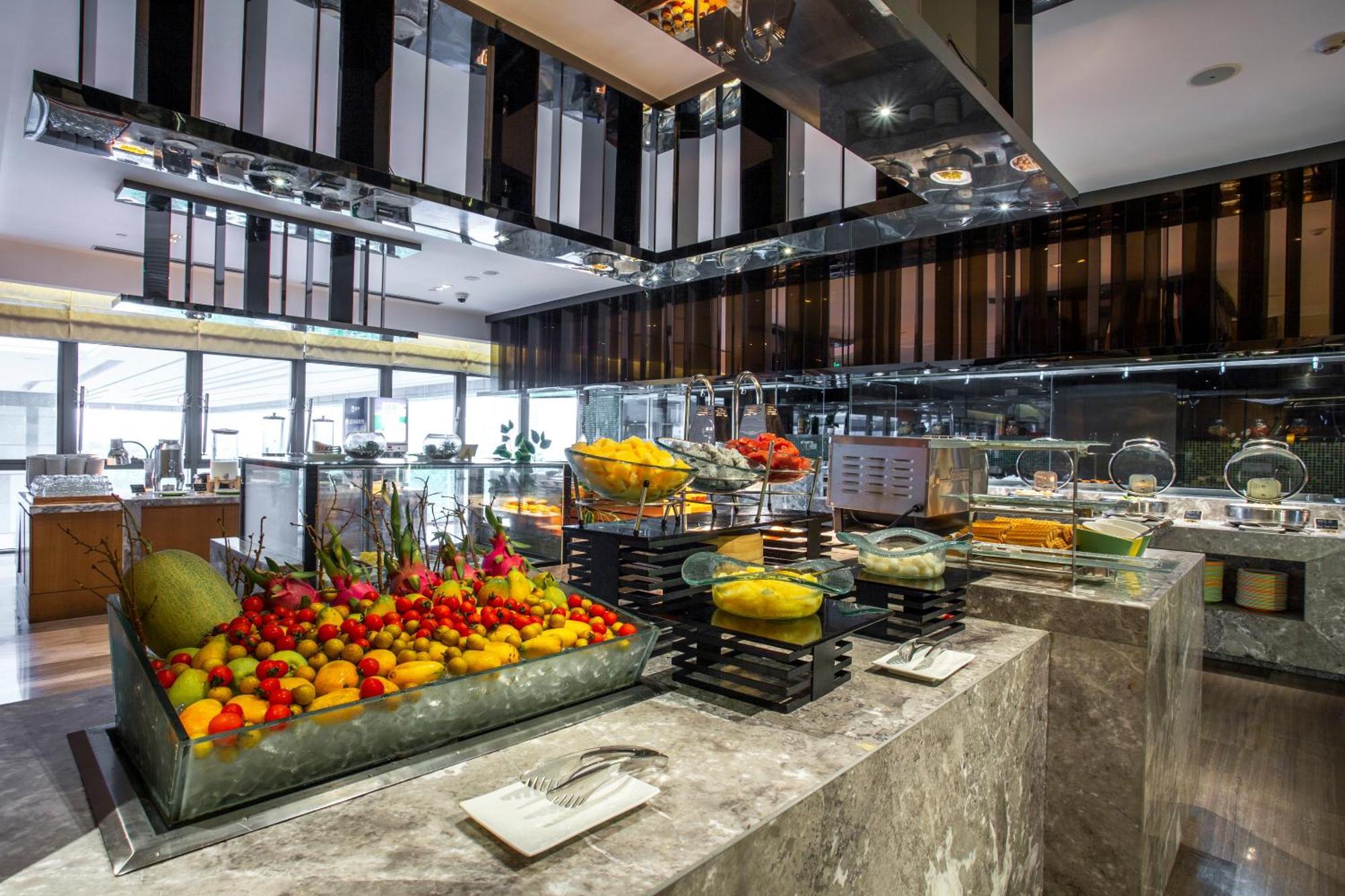 Hilton Garden Inn Ningbo Extérieur photo