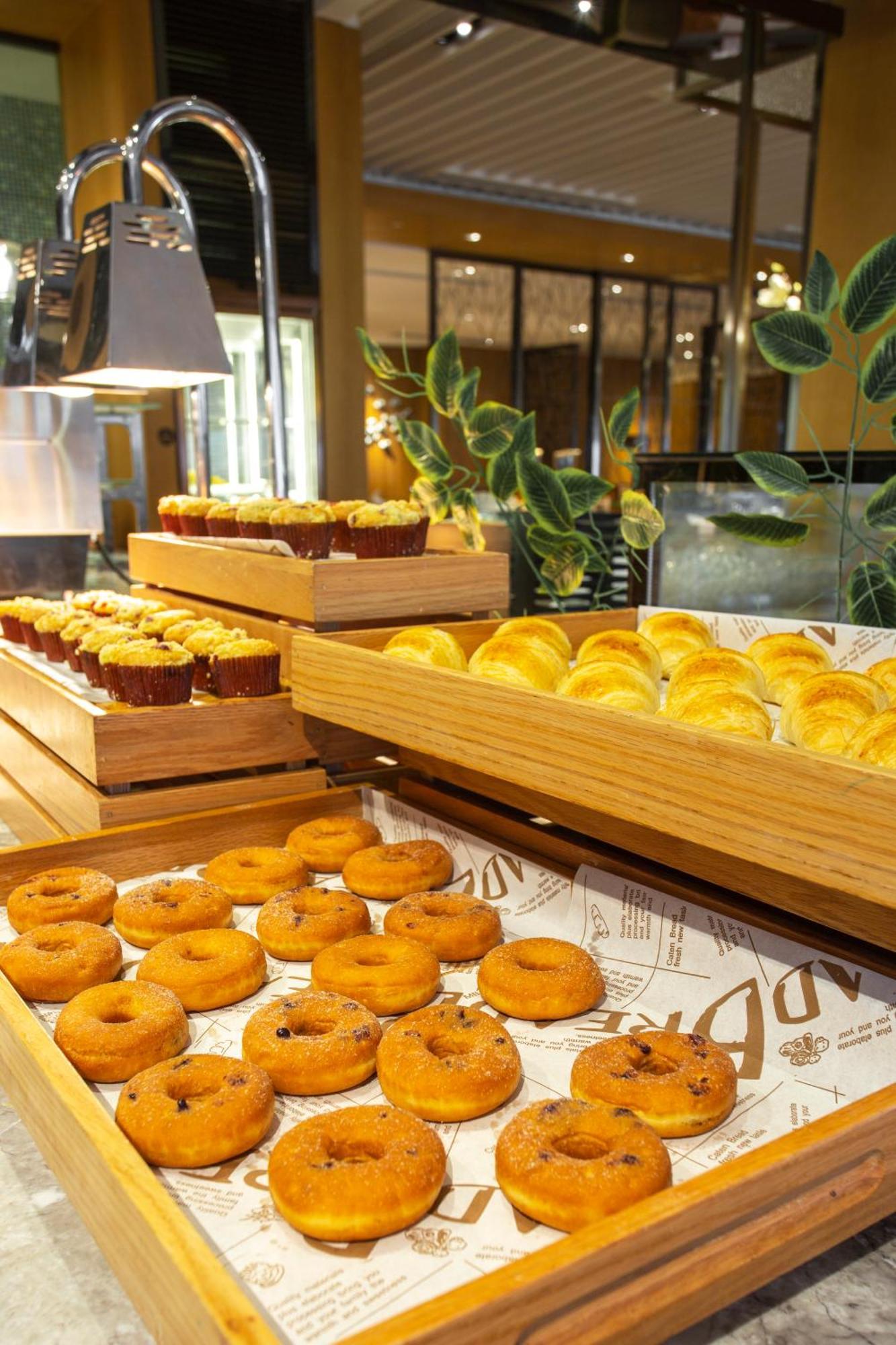 Hilton Garden Inn Ningbo Extérieur photo
