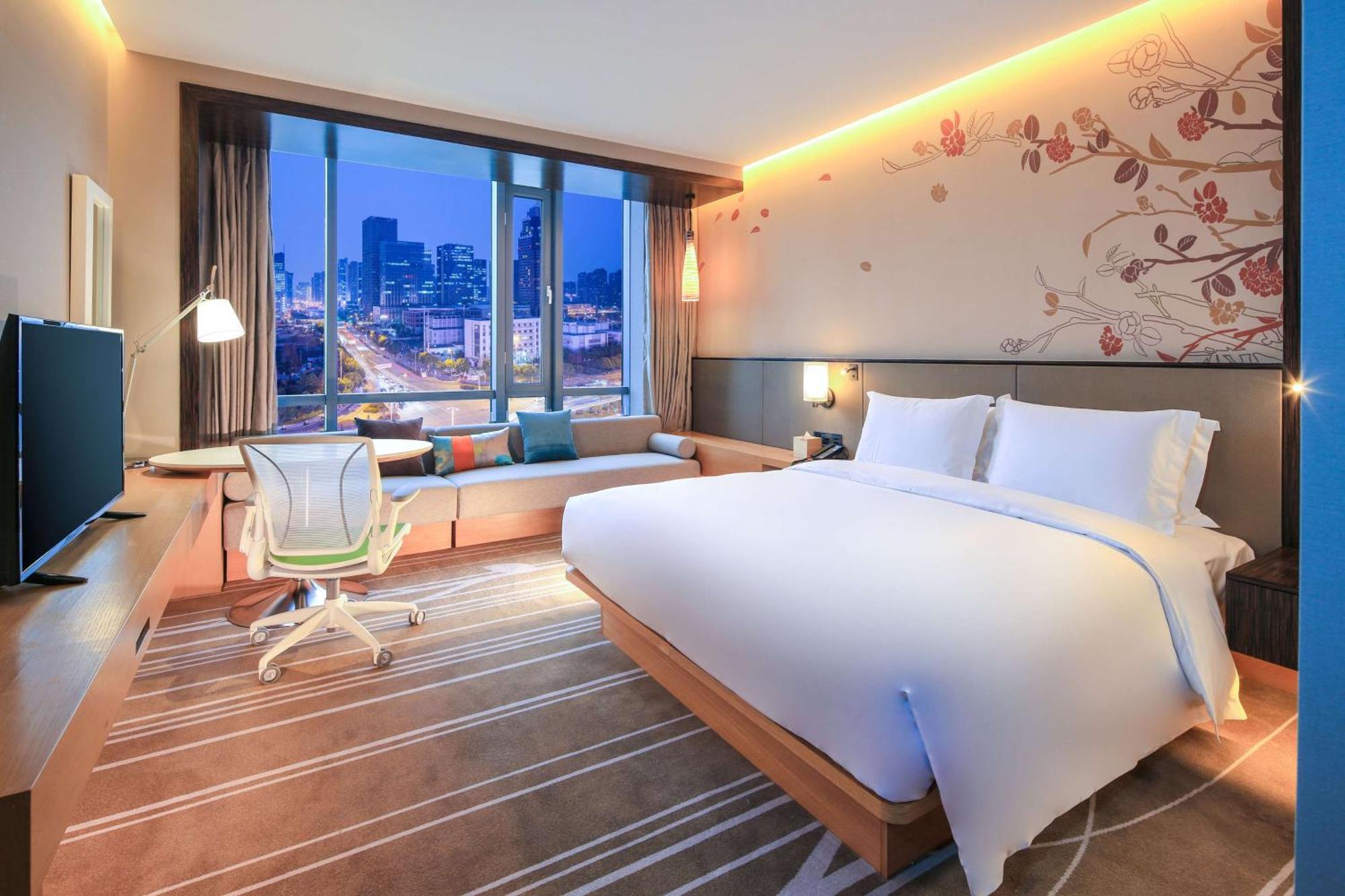 Hilton Garden Inn Ningbo Extérieur photo