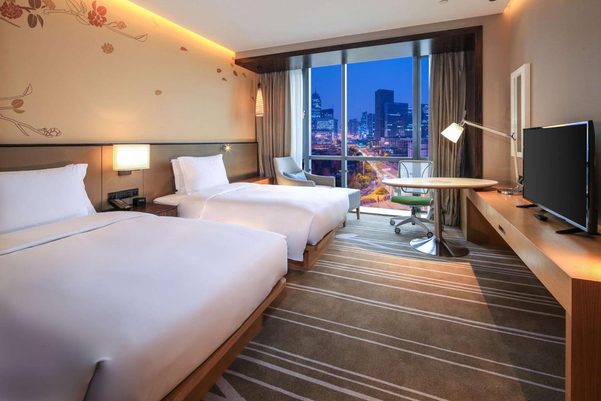 Hilton Garden Inn Ningbo Extérieur photo